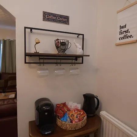 Free Parking 3-bedroom House Near Town 펜션 요크