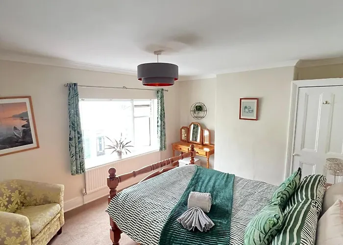 펜션 Free Parking 3-bedroom House Near Town *